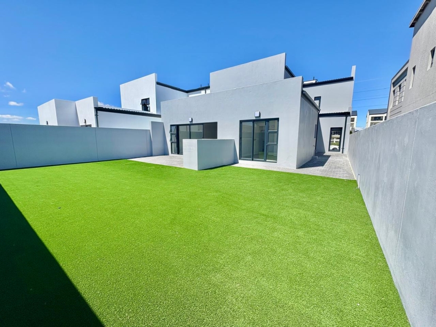 4 Bedroom Property for Sale in Sandown Western Cape